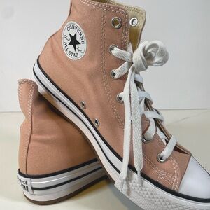 Converse Pink High-Top Sneakers Kids Size 6 – Brand New with Box